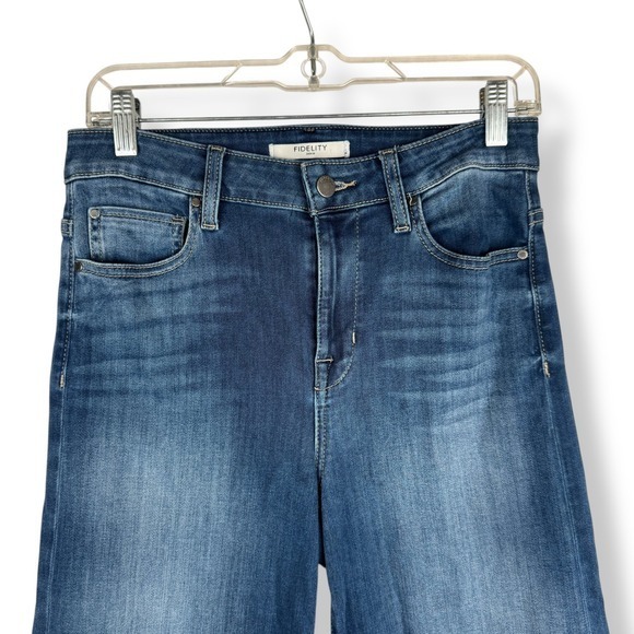 Fidelity Jeans Women Size 26 Malibu High‎ Rise Wide Leg Crop Quiet Luxury Denim - Picture 3 of 13